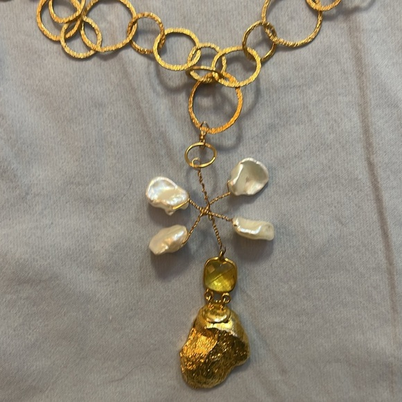 Unusual Meg Carter gold, pearl and geode necklace - Picture 4 of 4